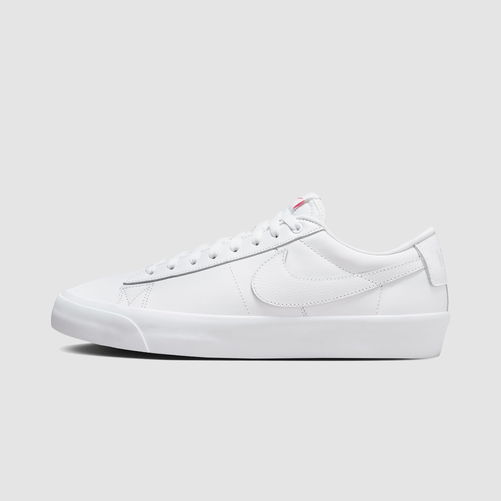 Nike SB Zoom Blazer Low Pro GT ISO White/White