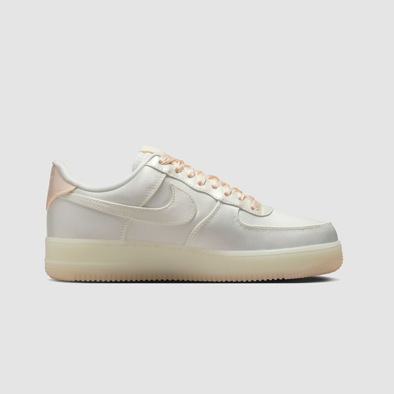 Nike W Air Force 1 '07 LV8 Sail/Sail-Barely Orange