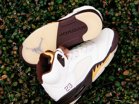 Jordan WMNS Retro 5 'Earth'