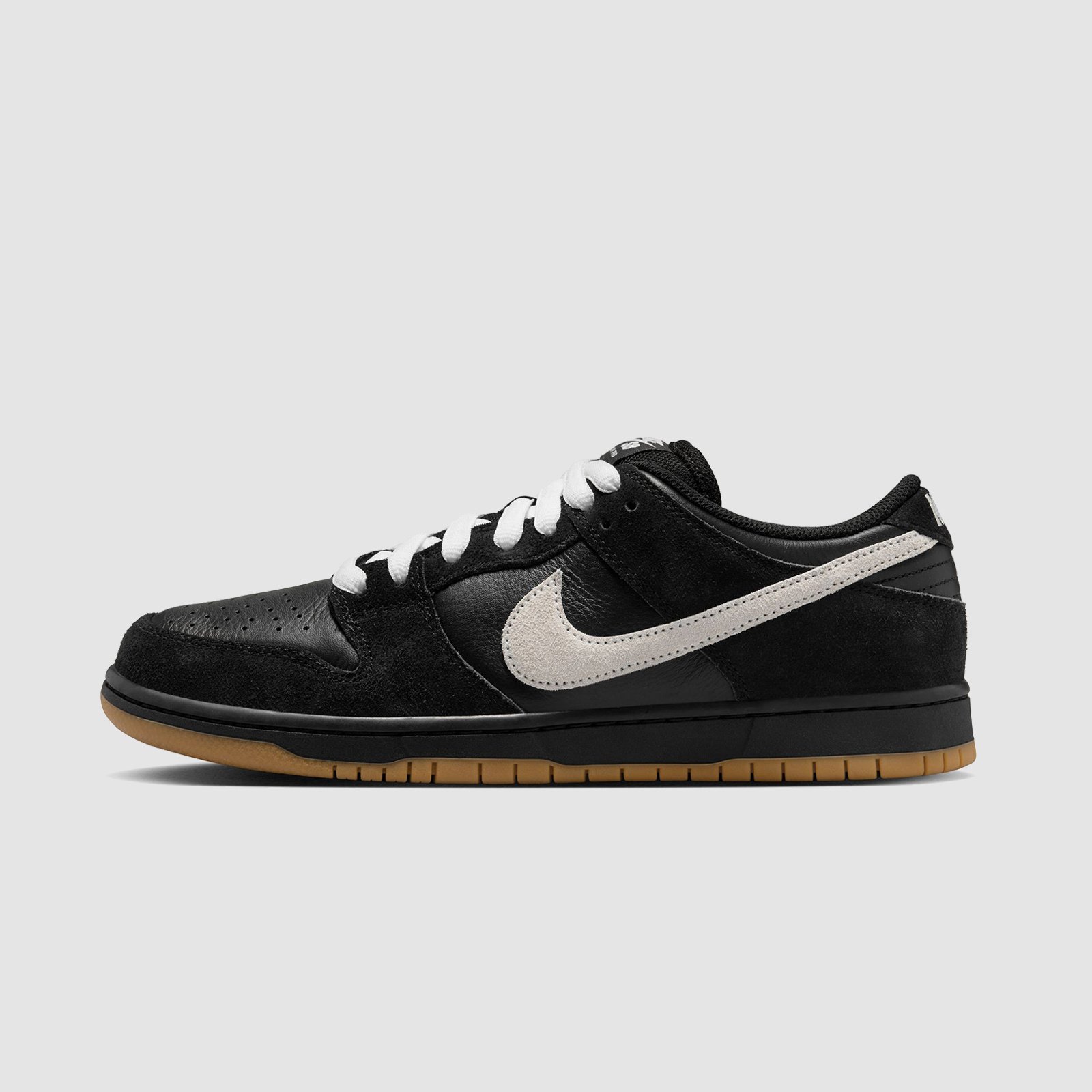 Nike SB Dunk Low Pro Black/White