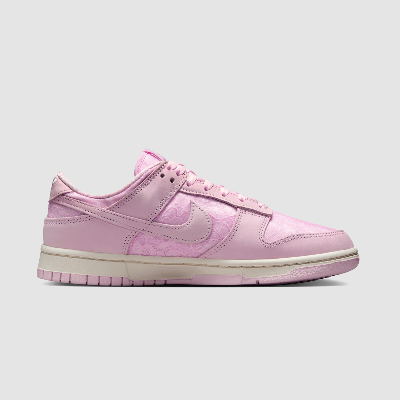 Nike (W) Dunk Low Regal Pink/Pink Foam