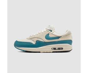 pearl air max 1