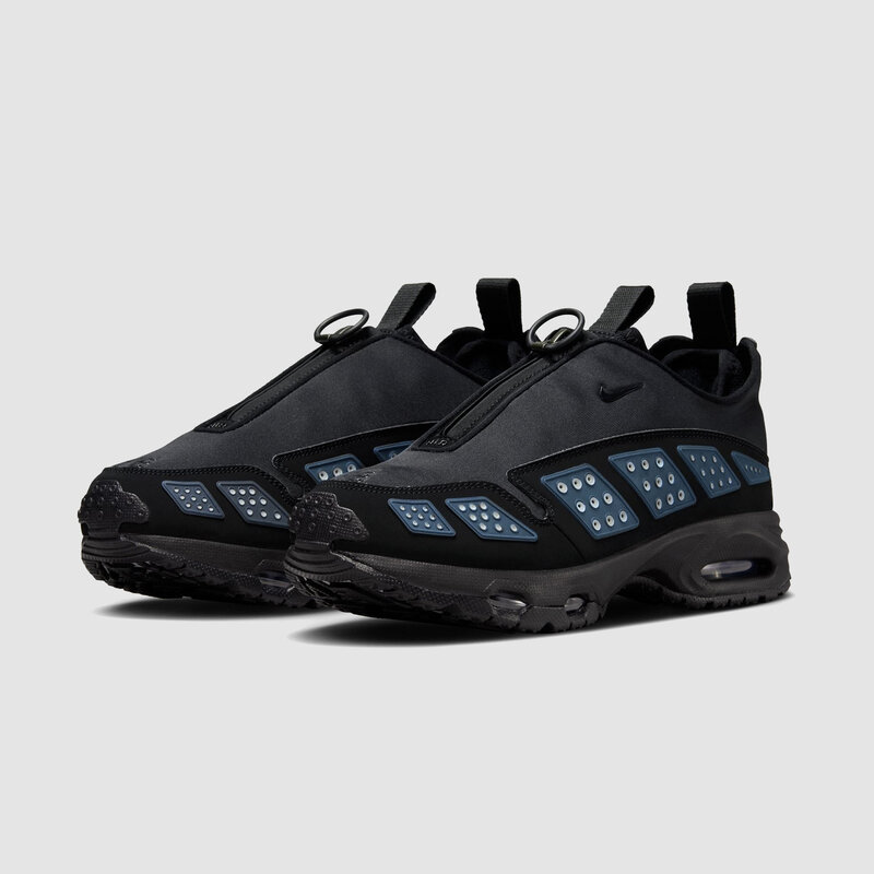 Nike (W) Air Max SNDR Black/Silver - RUKUS Nike (W) Air Max SNDR Black/Silver - RUKUS