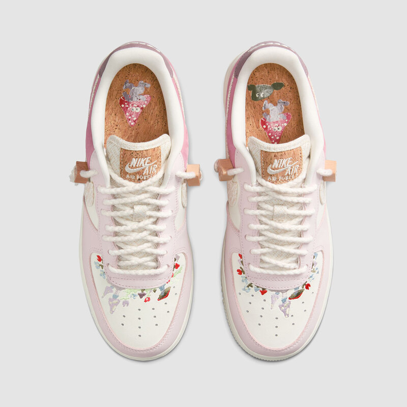 Nike (W) AF1 '07 LX Sail/Pearl Pink