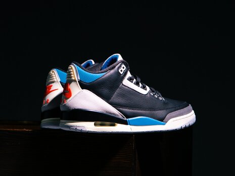 Retro 3 'Rare Air'