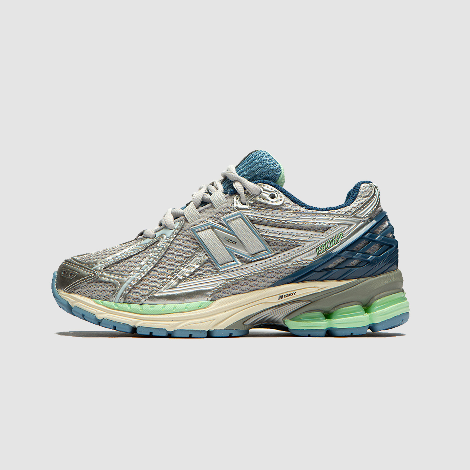 New Balance 1906R Metallic Silver/Light Blue