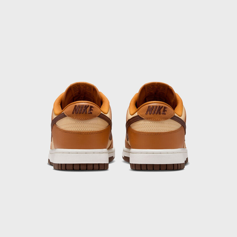 Nike (W) Dunk Low SE Desert Ochre/Fauna Brown