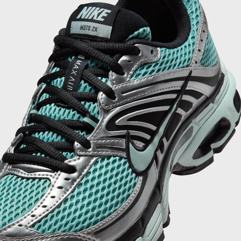 Nike (W) Air Max Moto 2K Cannon/Green Haze