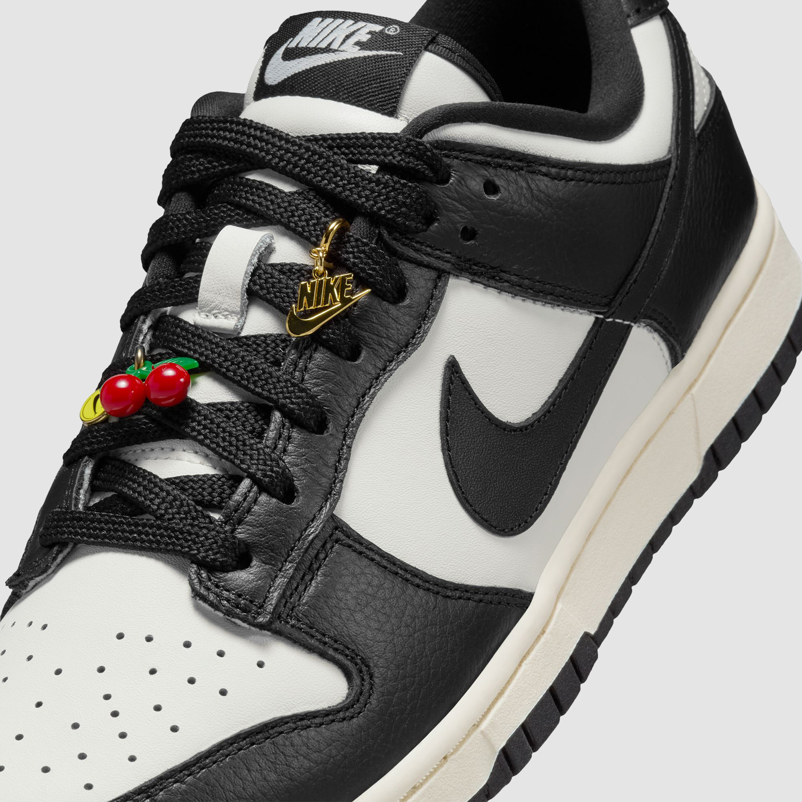 NIKEダンクローSE Nike Dunk Low Retro SE Denim Casual Shoes | JD Sports