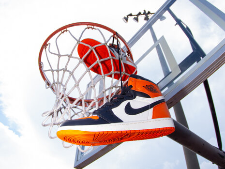 Air Jordan 1 'Shattered Backboard'