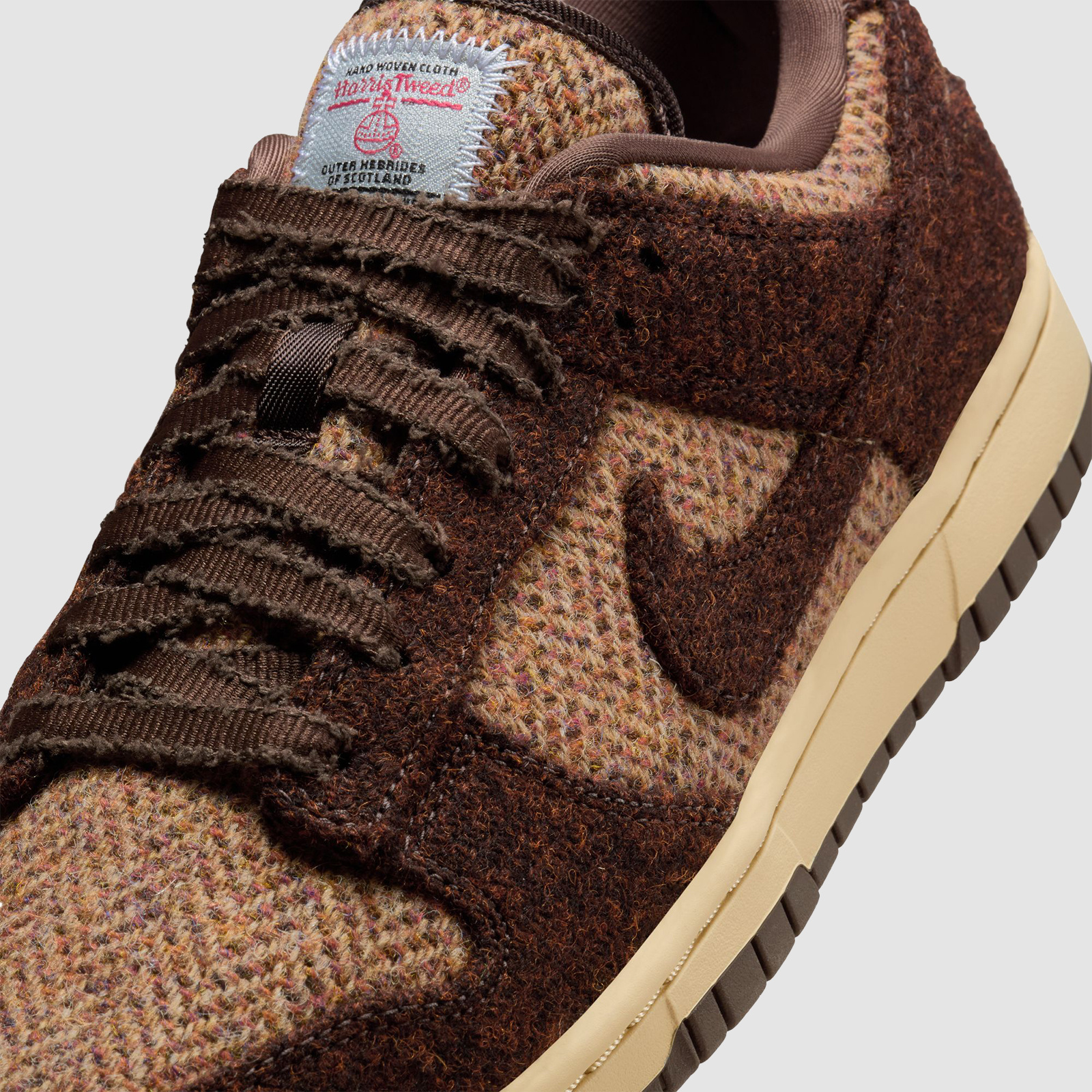 Nike (W) Dunk Low x Harris Tweed Sesame/Baroque Brown