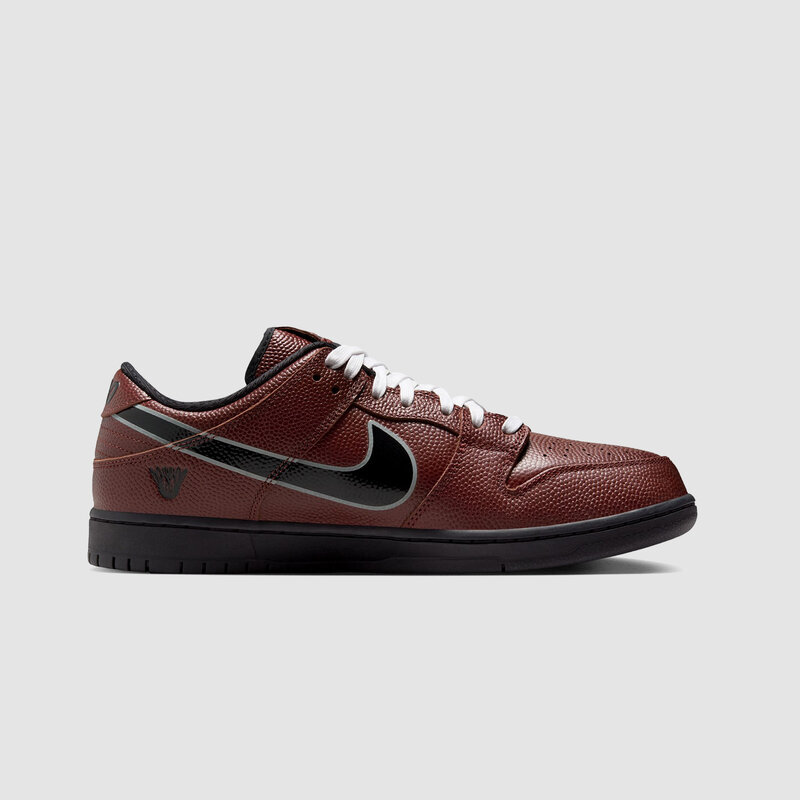 Nike SB Dunk Low Pro x Limosine Skateboards