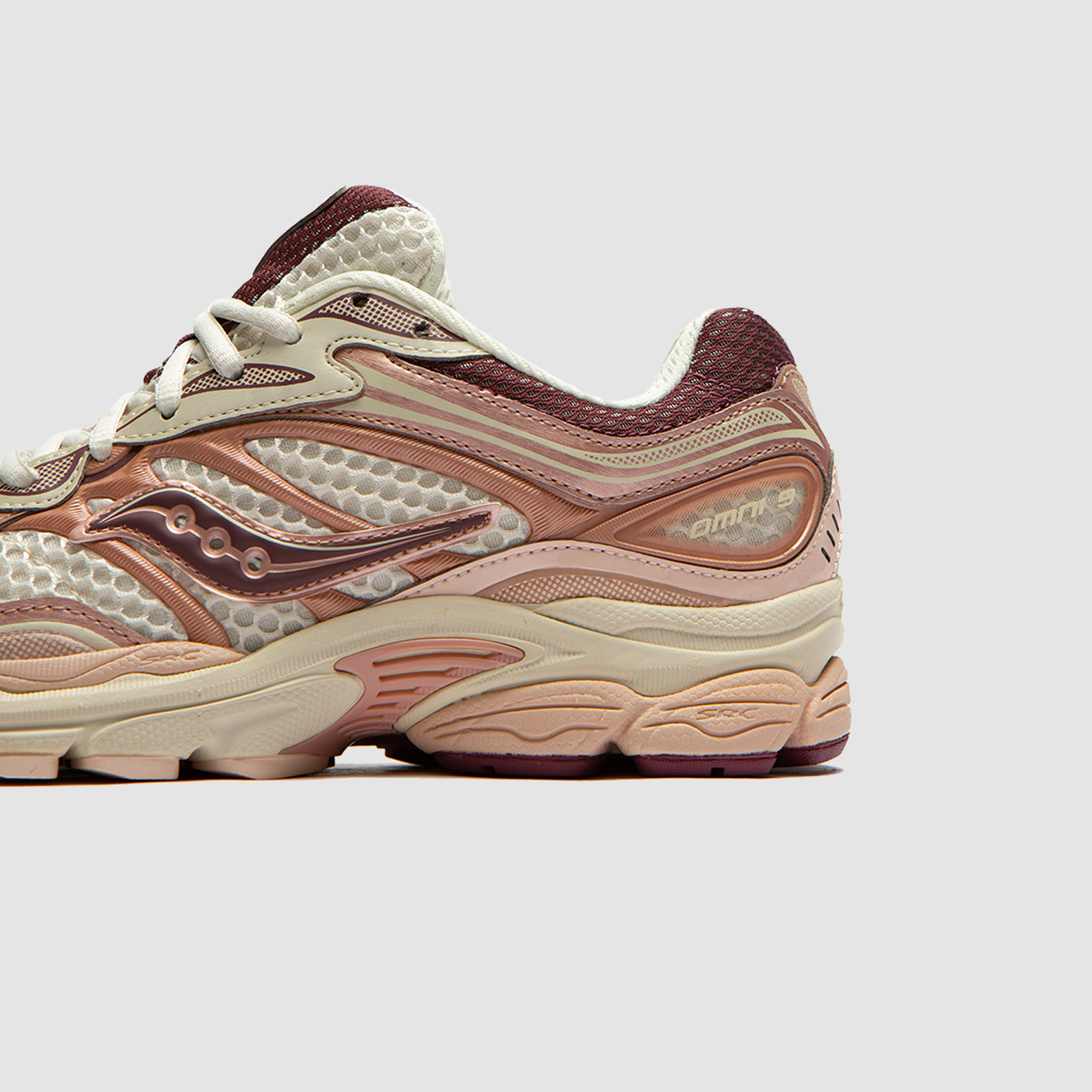 Saucony ProGrid Omni 9 Ivory/Peony