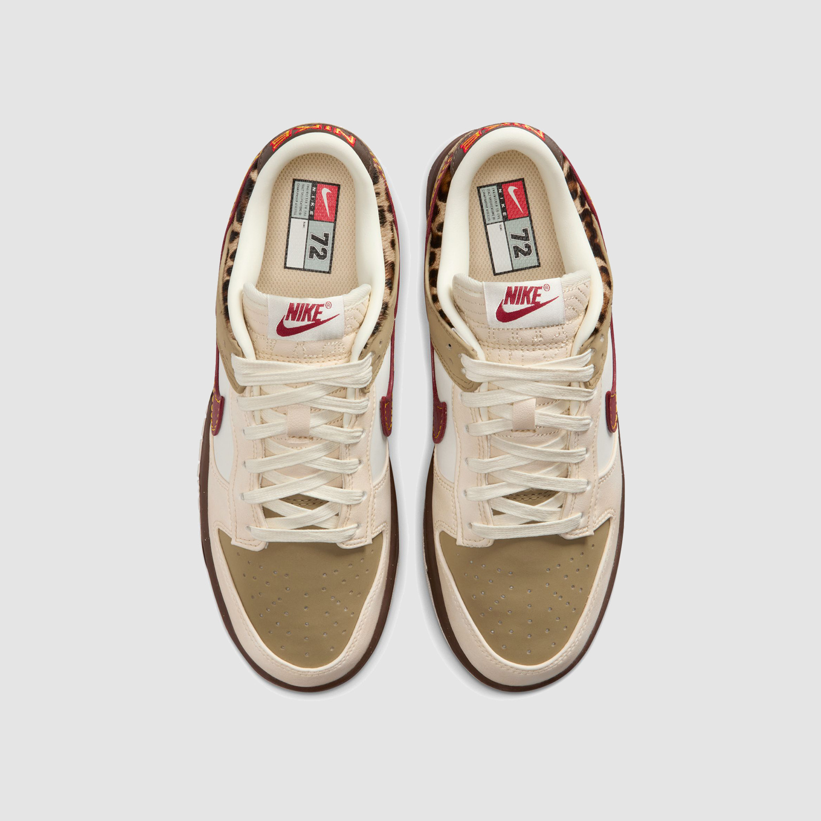 Nike W Dunk Low Khakis / Team Red