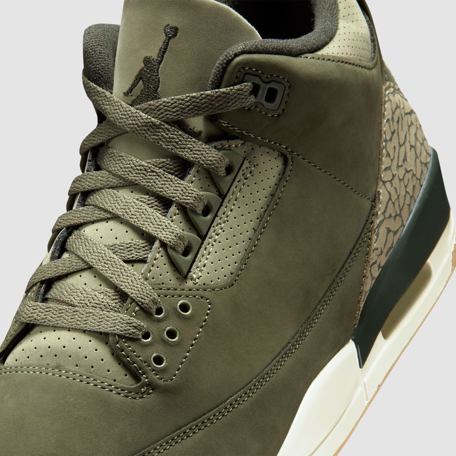 Jordan Air Jordan 3 Retro Medium Olive/Sequoia