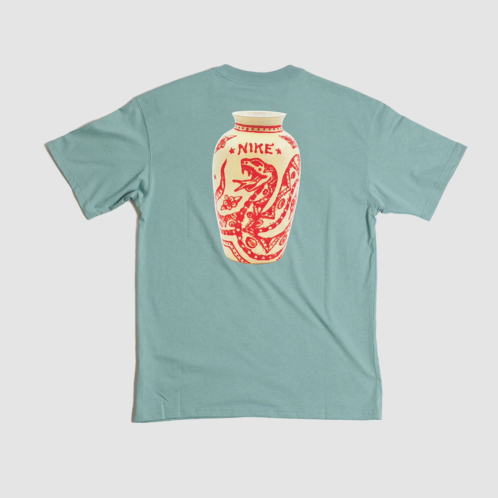 Nike SB Snake Vase Tee Cannon