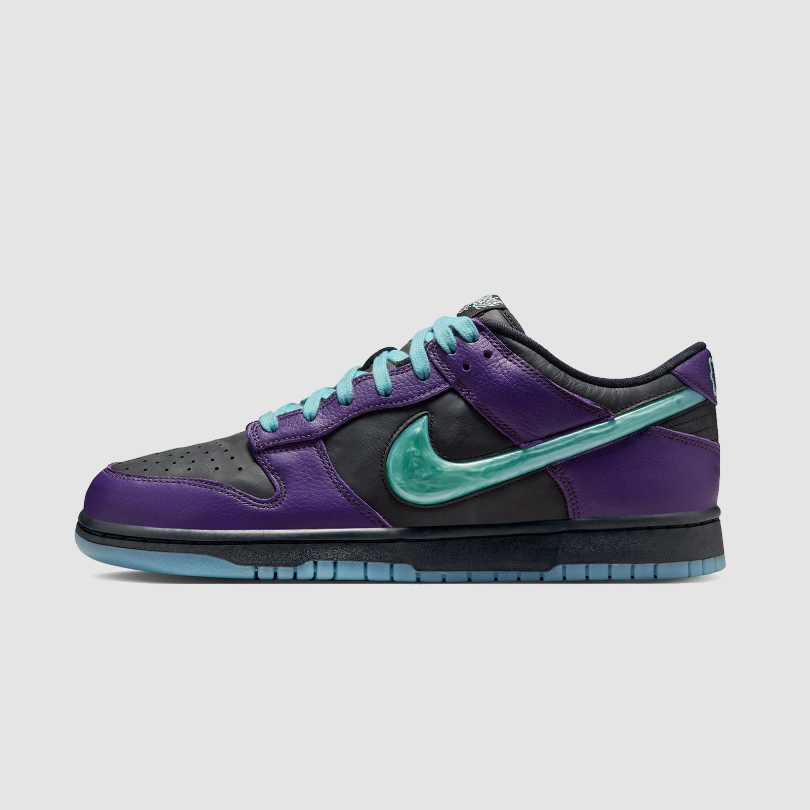 Nike Dunk Low Retro Limited Black/Artisan Teal-Grand Purple