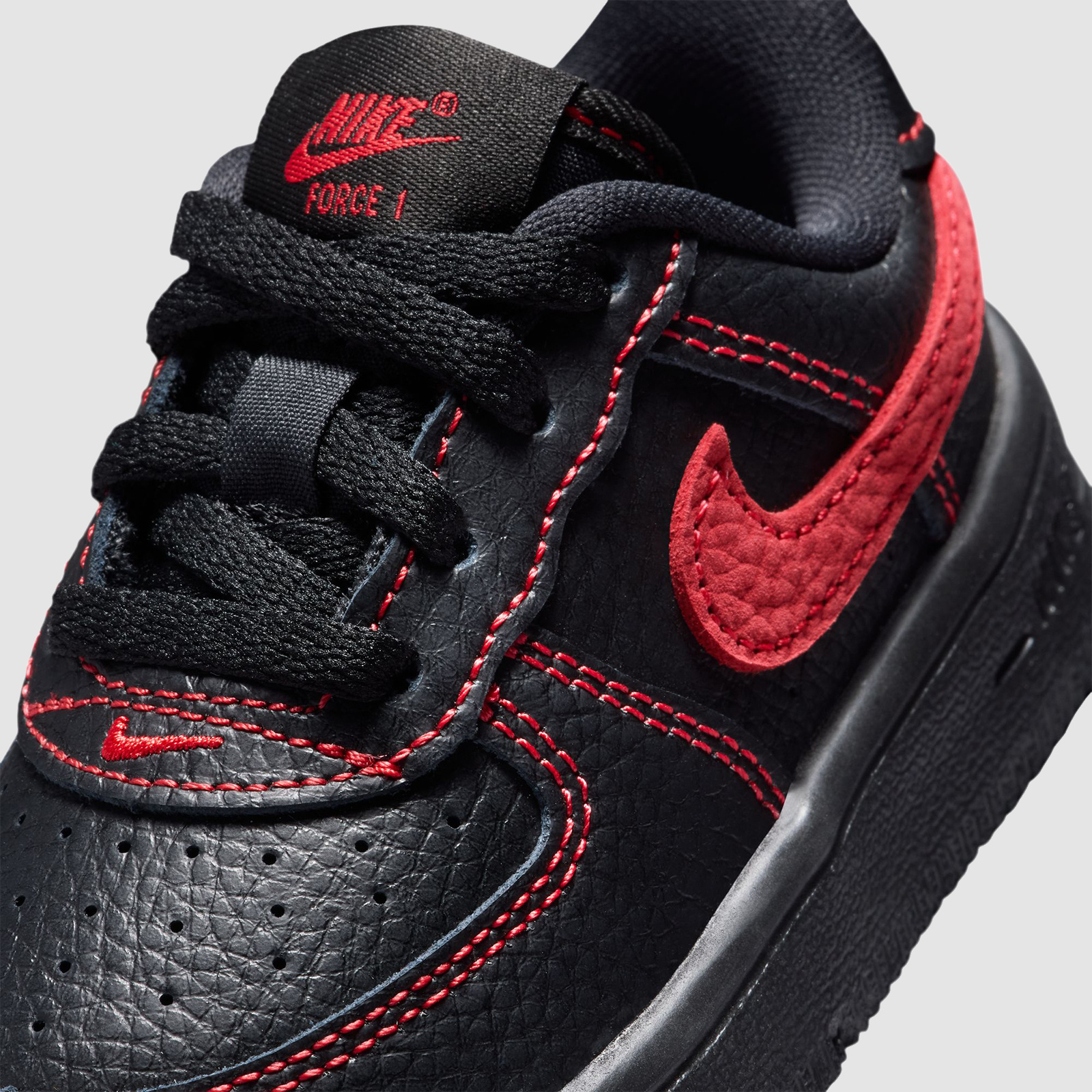 Nike Force 1 Low LV8 Black/University Red (TD)