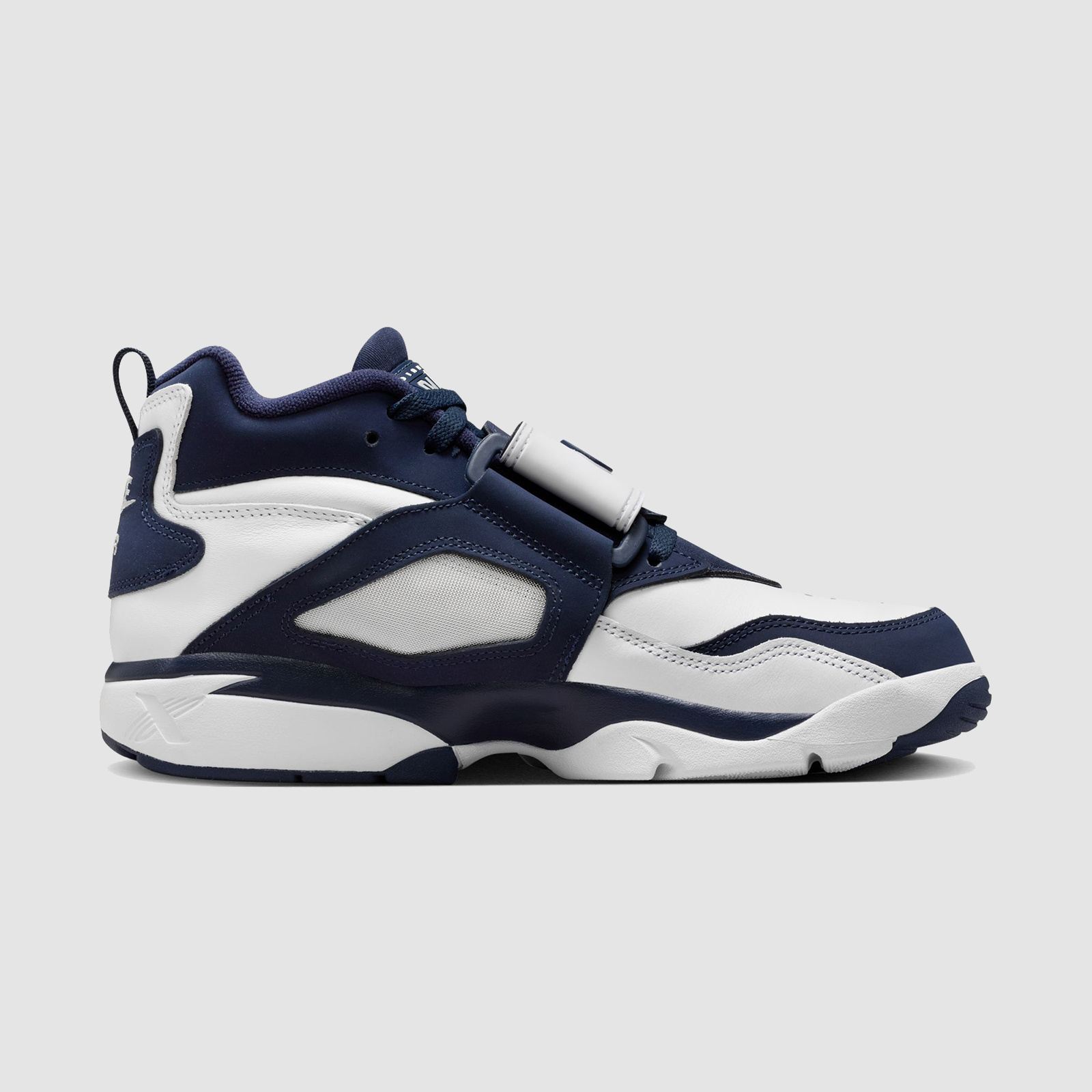 Nike Air Diamond Turf White/College Navy