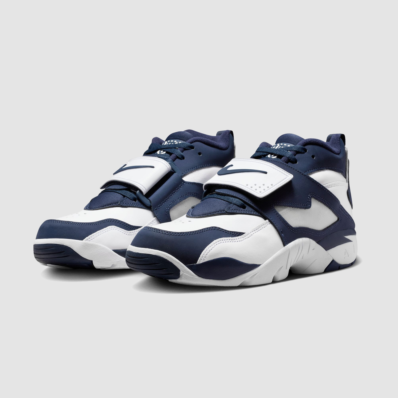 Nike Air Diamond Turf White/College Navy
