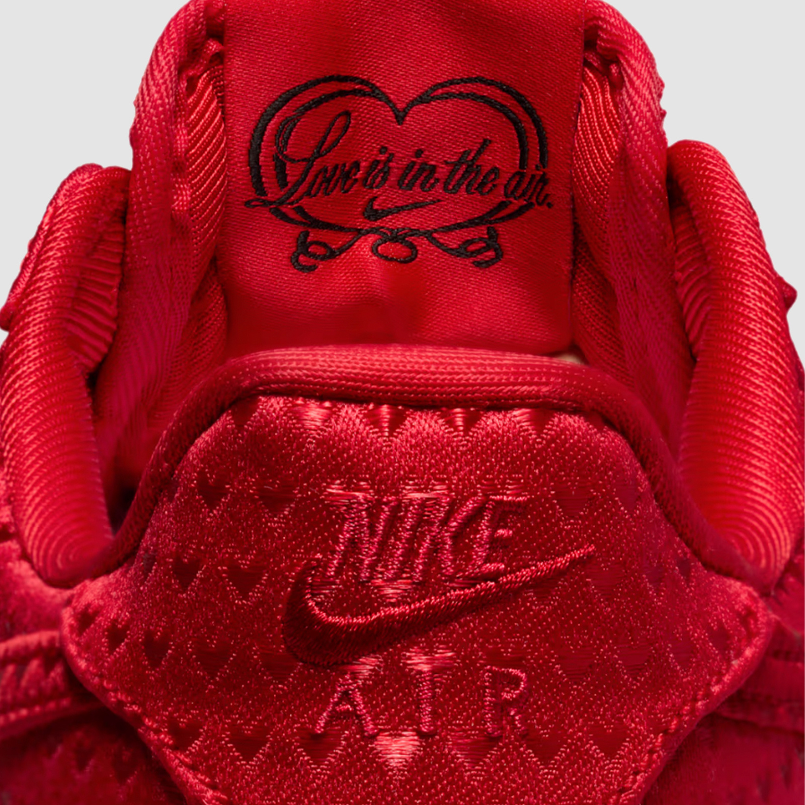 Nike AF1 V University Red/University Red