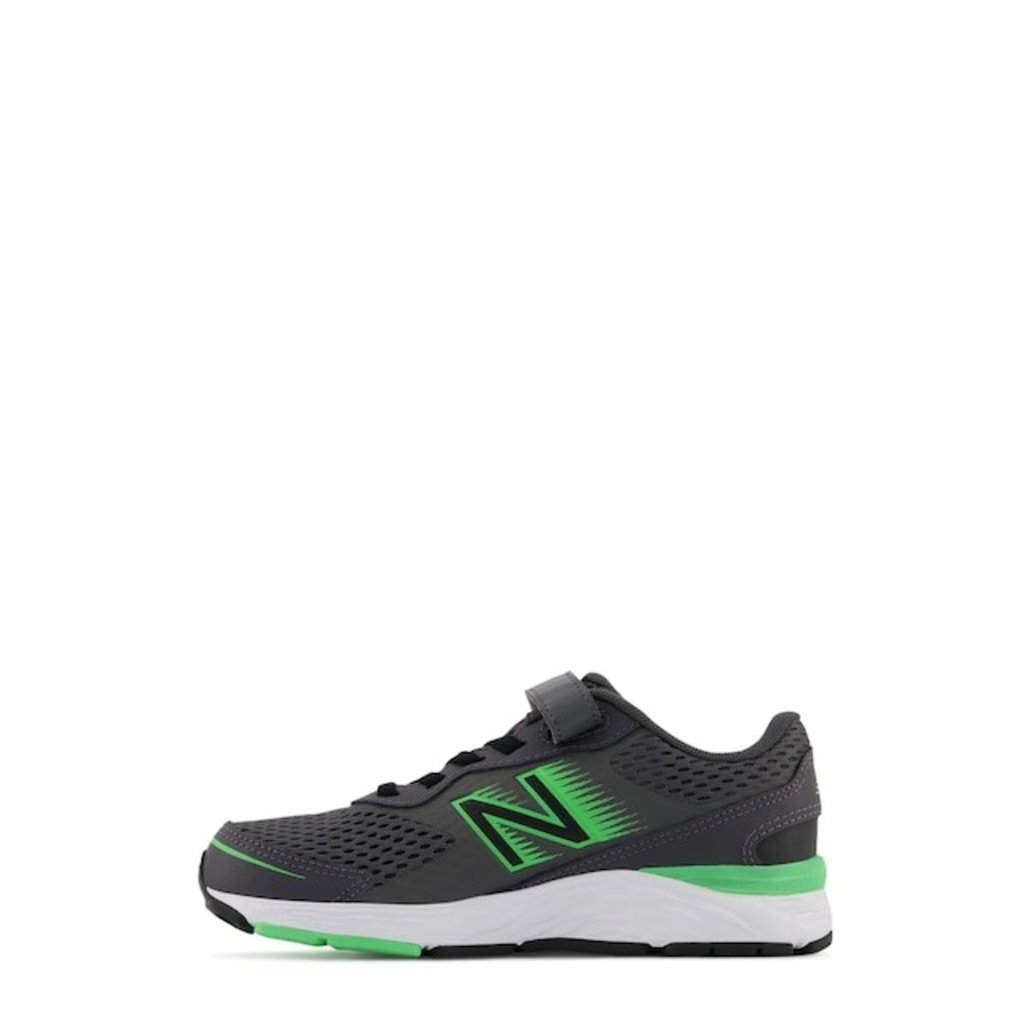 New Balance YA680