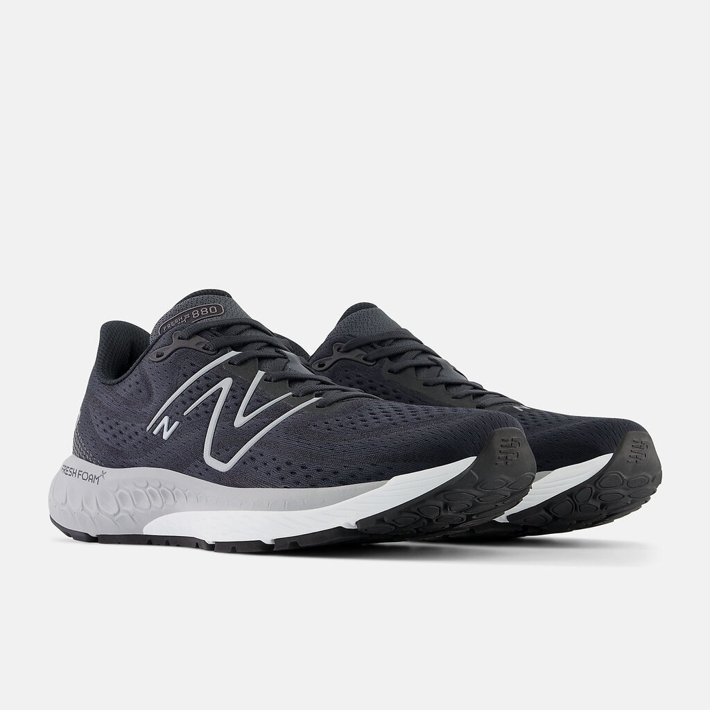 New Balance 880 v13