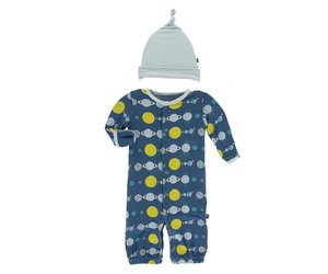 KicKee Pants Print Gown Converter /& Knot Hat Set