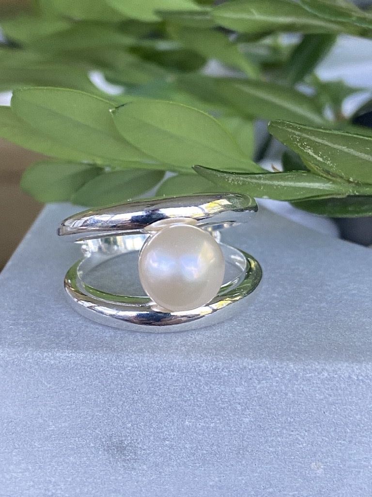 Sterling Double Band Pearl Ring - Size 7