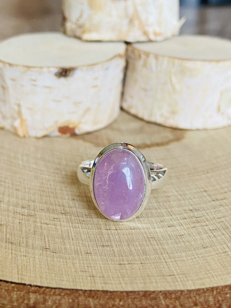 Nugent Kunzite Small Oval Ring - Size 7