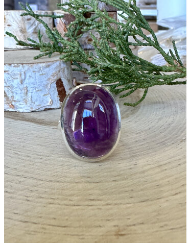 Nugent Amethyst Oval Ring Sz 9