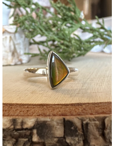 Nugent Ammolite Triangle Sterling Ring Sz 7