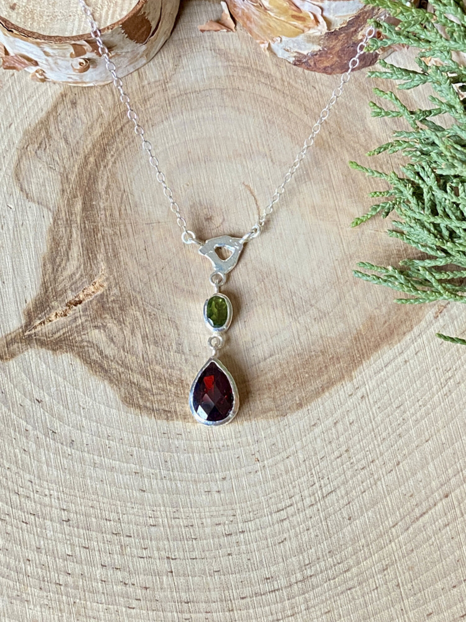 Garnet and peridot necklace deals