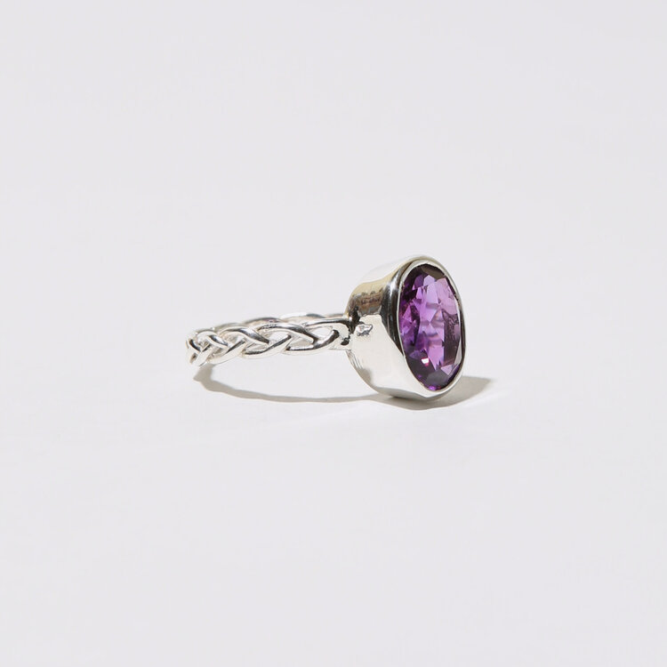 Amethyst Oval Sterling Braid Ring Sz 8