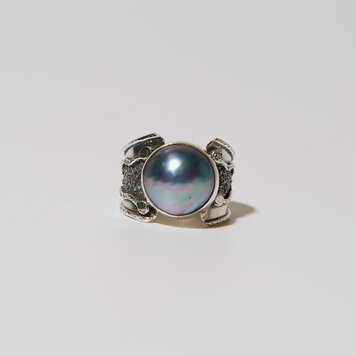 Grey Mother of Pearl Wide Band Sterling Ring Sz 9 Grey Mother of Pearl Wide Band Sterling Ring Sz 9