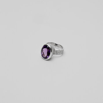 Amethyst Oval Sterling Textured Ring Sz 6