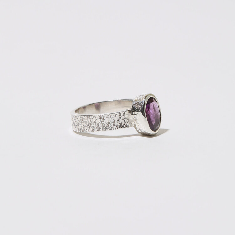 Amethyst Oval Sterling Textured Ring Sz 6