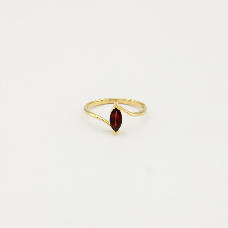 Garnet Marquis GF Ring Sz 8