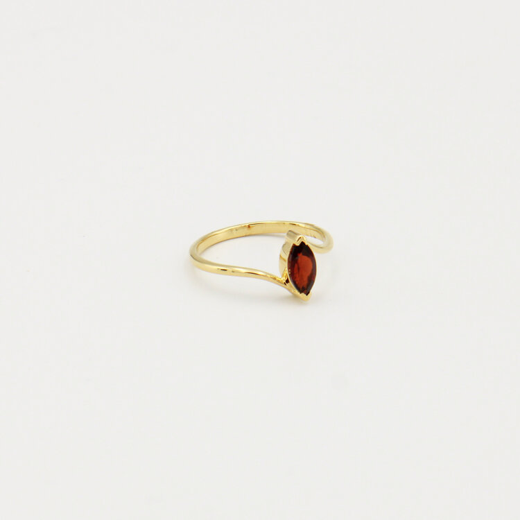 Garnet Marquis GF Ring Sz 8