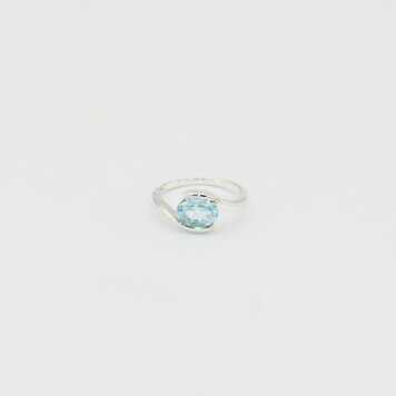 Blue Topaz Oval Sterling Bypass Ring Sz 8 Blue Topaz Oval Sterling Bypass Ring Sz 8