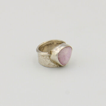 Kunzite Wide Band Sterling Ring Sz 6