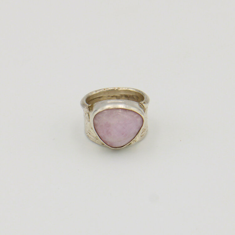 Kunzite Wide Band Sterling Ring Sz 6