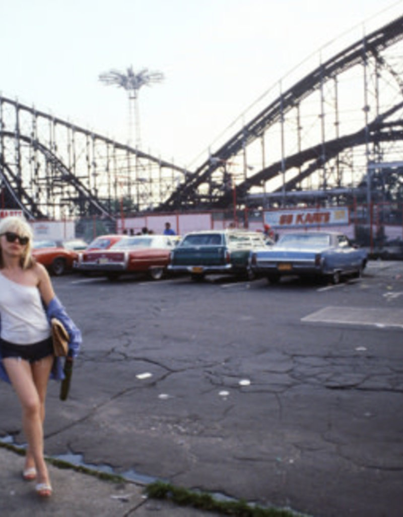 Gruen Debbie Harry, Coney Island, NY. August 7, 1977 by Bob Gruen
