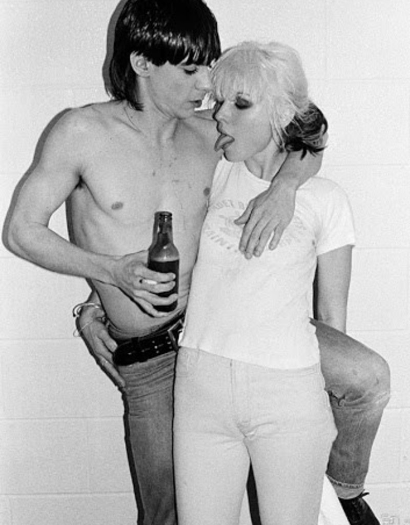 Gruen Iggy Pop and Debbie Harry of Blondie, Toronto, 1977 by Bob Gruen
