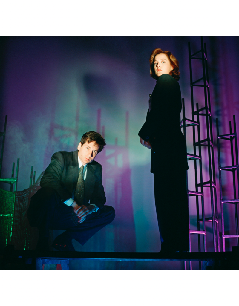 Grecco Gillian Anderson and David Duchovne on the set of the  X-Files - Vancouver, Canada, 1994 By Michael Grecco