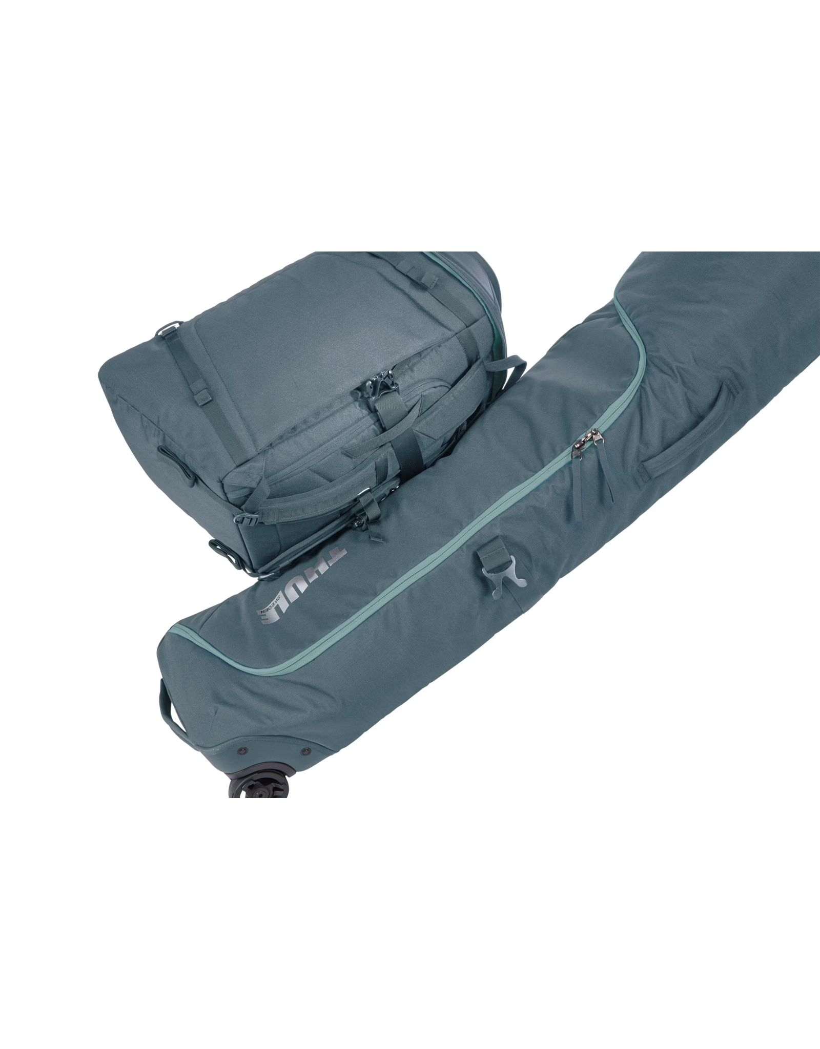 thule roundtrip 60l boot backpack