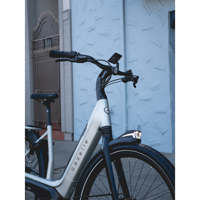 Gazelle Avignon C380 HMB SMART vélo électrique low-step