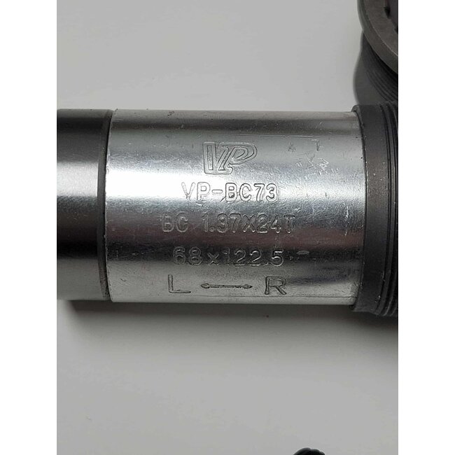 IGO Bottom Bracket 68mmx122.5mm without Cadence Sensor VP BC73