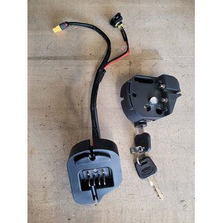 Louis Garneau Escape Battery Cover Assembly with Lock and Keys