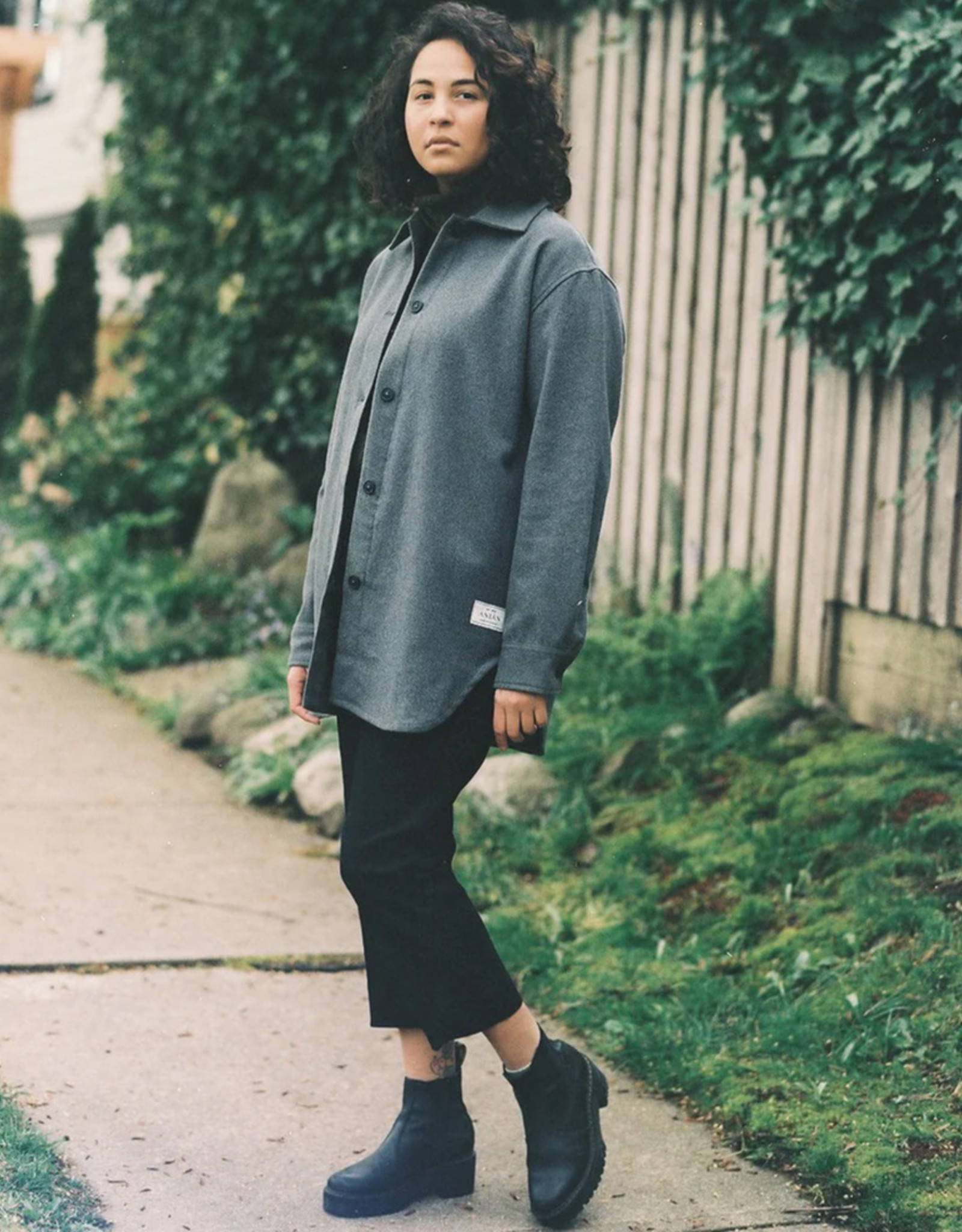 Anian - Painters Coat - Wolf